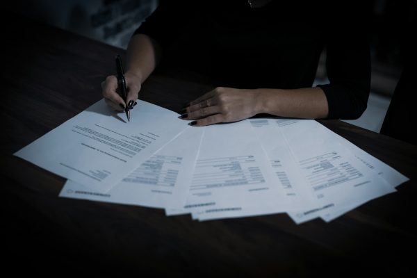 Едно име, различни изписвания в собствените ви документи